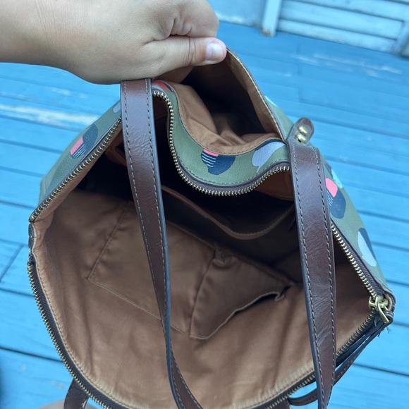 Fossil Key Feather Print Coated Canvas Tote Bag - Picture 3 of 14